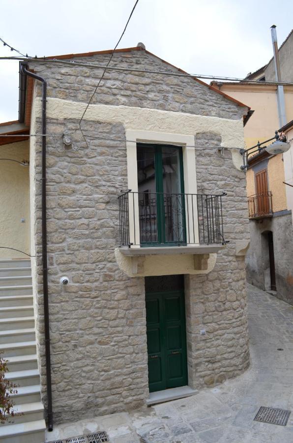 B&B La Casa Di Giulietta Castelmezzano Exteriér fotografie